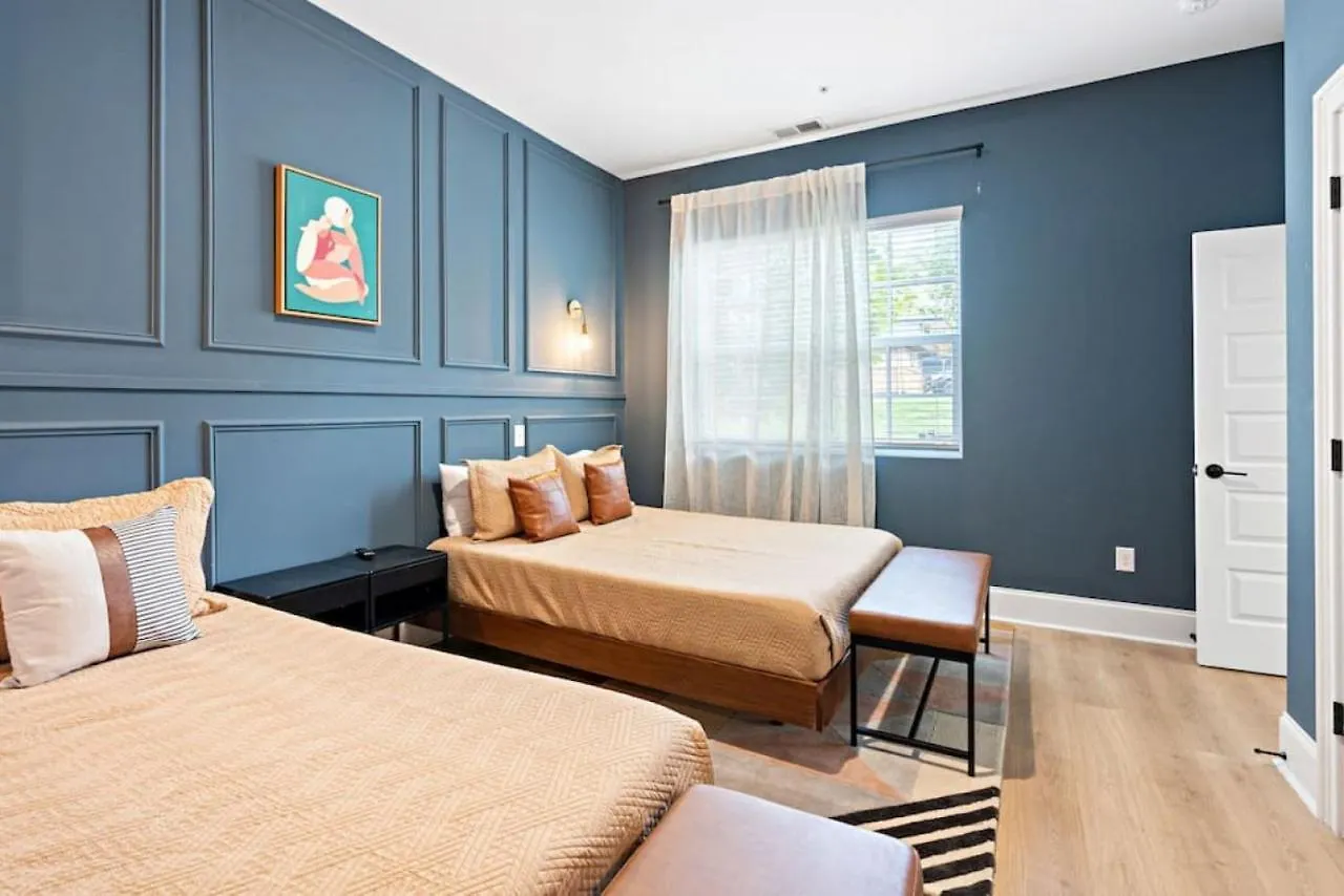 Chic 5 Bed, 2 Bedroom Free Parking - 3 Miles To Broadway Nashville United States